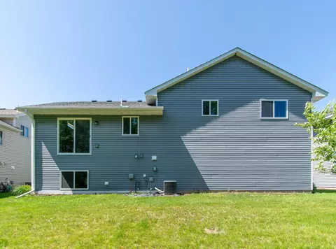 Exterior - 949 Holton Ave, Brainerd, MN 56401 photo 10 of 11