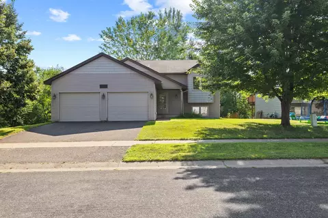 716 Park Brook Rd NW, Isanti, MN 55040