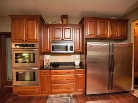 Kitchen - 58754 415th Ave, Mazeppa, MN 55956 photo 2 of 2