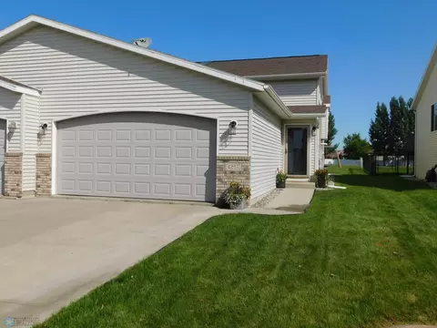 4257 39th Ave S, Fargo, ND 58104