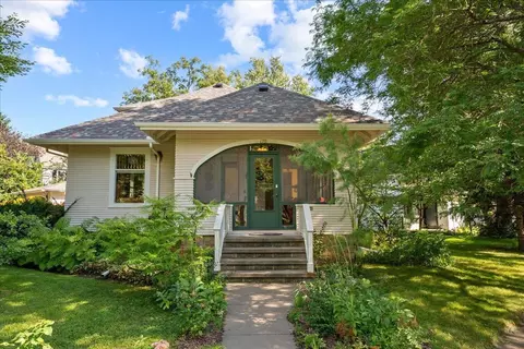 120 N 6th St, River Falls, WI 54022
