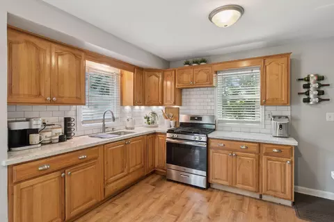 7343 Hayes St NE, Fridley, MN 55432