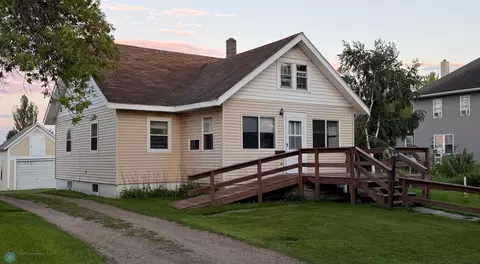 Exterior - 130 3rd St, Arthur, ND 58006 photo 3 of 7