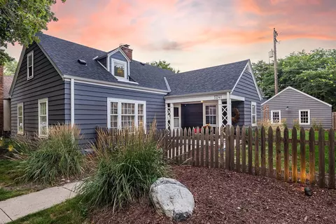 5241 Abbott Ave S, Minneapolis, MN 55410