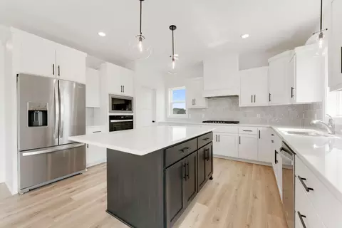 15068 Ardmullivan Ln, Rosemount, MN 55068