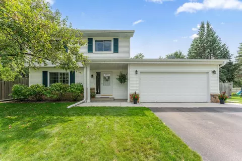 3734 Sun Terrace Cir, White Bear Lake, MN 55110