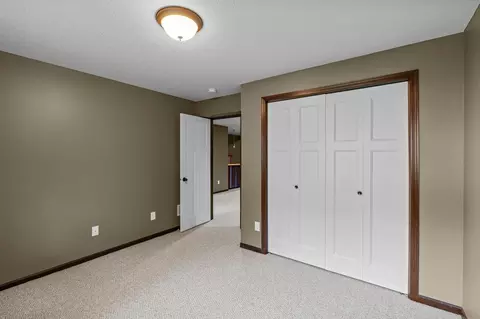 4902 Brooklyn Ln, Eagan, MN 55123 photo 40