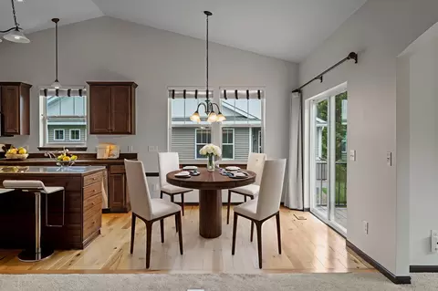4902 Brooklyn Ln, Eagan, MN 55123 photo 10