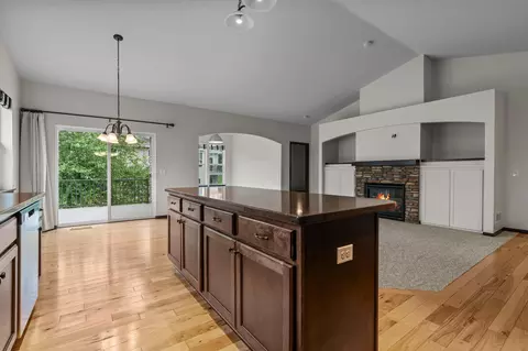 4902 Brooklyn Ln, Eagan, MN 55123 photo 14