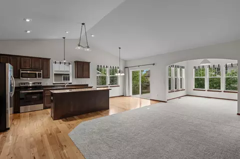 4902 Brooklyn Ln, Eagan, MN 55123