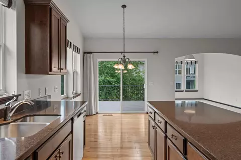 4902 Brooklyn Ln, Eagan, MN 55123 photo 9