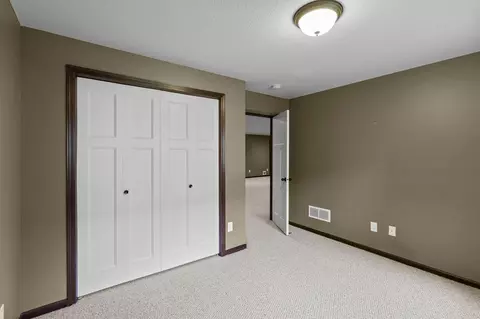 4902 Brooklyn Ln, Eagan, MN 55123 photo 44
