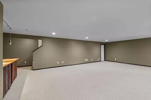 4902 Brooklyn Ln, Eagan, MN 55123 photo 36