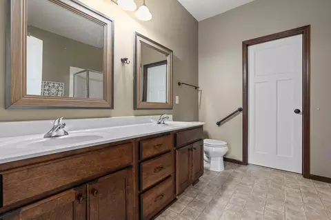 4902 Brooklyn Ln, Eagan, MN 55123 photo 26