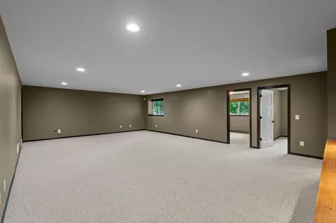 4902 Brooklyn Ln, Eagan, MN 55123 photo 37