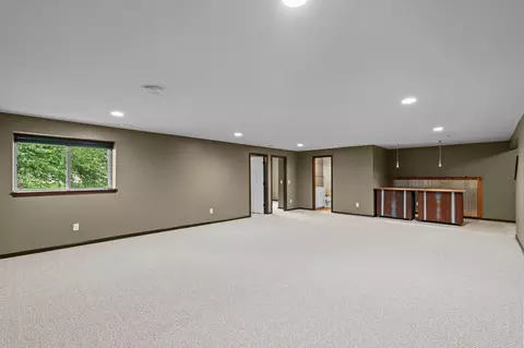 4902 Brooklyn Ln, Eagan, MN 55123 photo 34