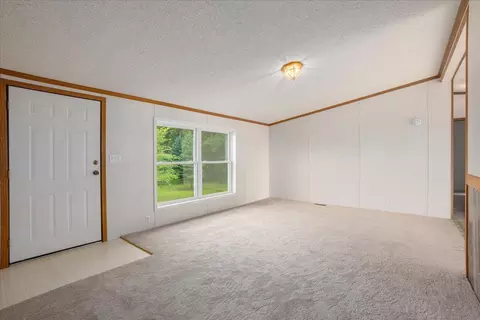 Living - w4007 890th Avenue, Baldwin, WI 54002 photo 2 of 3