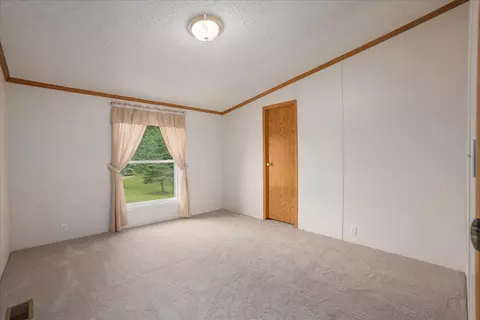 Bedroom - w4007 890th Avenue, Baldwin, WI 54002 photo 3 of 4