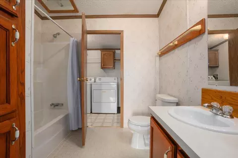 Bath - w4007 890th Avenue, Baldwin, WI 54002 photo 1 of 2