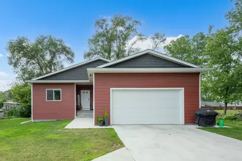 3233 Welch Ct SE, Rochester, MN 55904