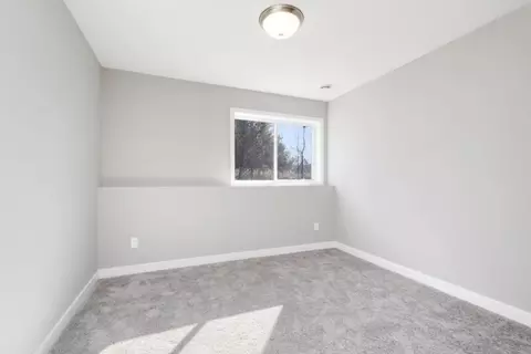 2110 Goldenray Dr NE, Faribault, MN 55021 photo 25