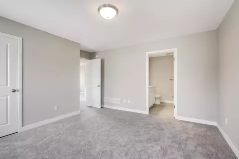 2110 Goldenray Dr NE, Faribault, MN 55021 photo 16
