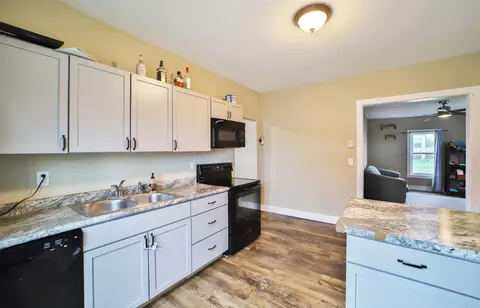 Kitchen - 801 S 6th St, Brainerd, MN 56401 photo 5 of 5