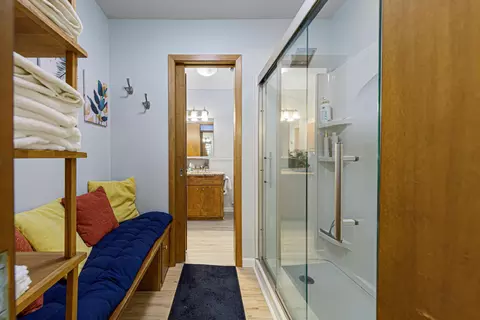 Bath - 730 N 9th St, Saint Peter, MN 56082 photo 2 of 5
