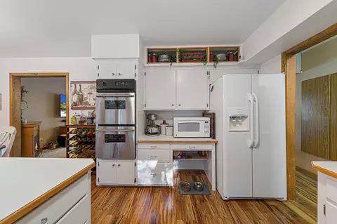 Kitchen - 730 N 9th St, Saint Peter, MN 56082 photo 3 of 3
