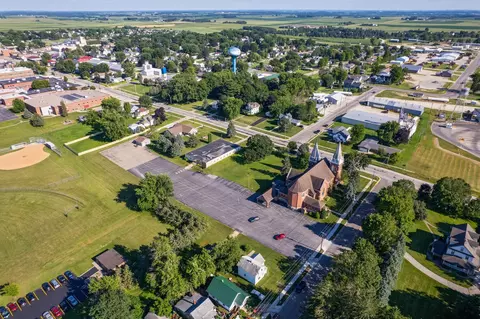 View/Area - 105 10th St NW, Plainview, MN 55964 photo 6 of 7