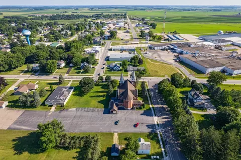 View/Area - 105 10th St NW, Plainview, MN 55964 photo 5 of 7