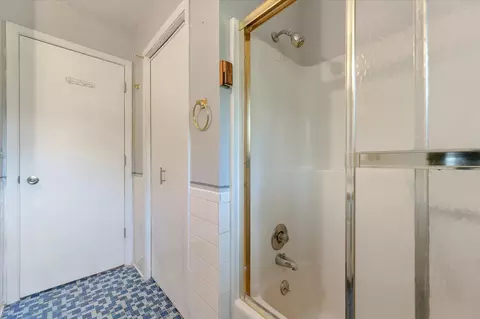 Bath - 1380 30th St SE, Buffalo, MN 55313 photo 2 of 3