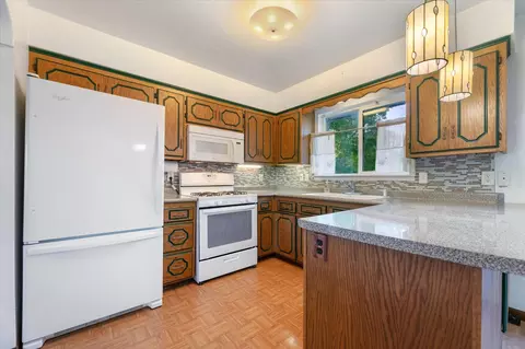 Kitchen - 1380 30th St SE, Buffalo, MN 55313 photo 3 of 3