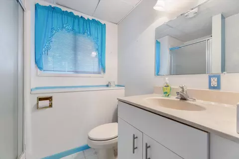 Bath - 1380 30th St SE, Buffalo, MN 55313 photo 3 of 3