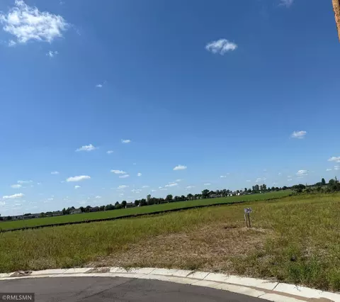 831 3rd Ave Sw Ct, Rice, MN 56367
