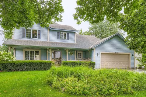 9441 71st St S, Cottage Grove, MN 55016
