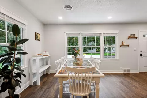 Dining - 2174 Centerview Ln, Mound, MN 55364 photo 3 of 4
