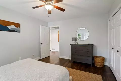 Bedroom - 2174 Centerview Ln, Mound, MN 55364 photo 2 of 5