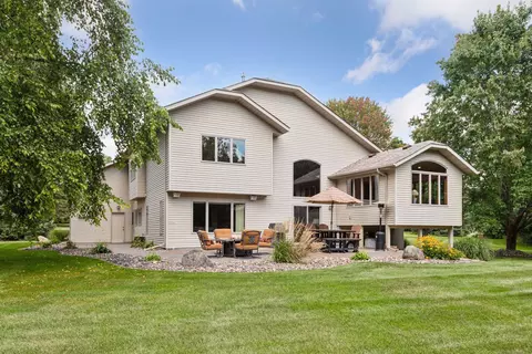 9895 53rd St N, Lake Elmo, MN 55042