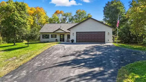12 Deblock Dr, Crosby, MN 56441
