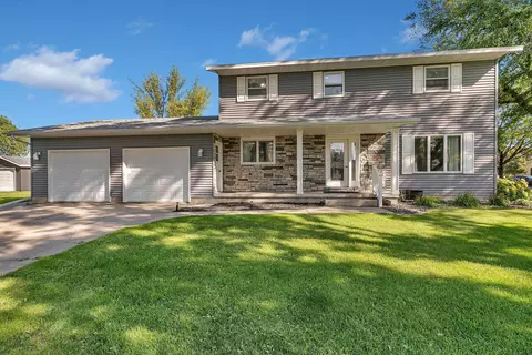 706 7th Ave NW, Clara City, MN 56222