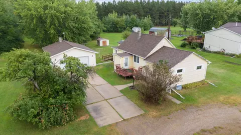 3987 Dillon Rd, Hibbing, MN 55746