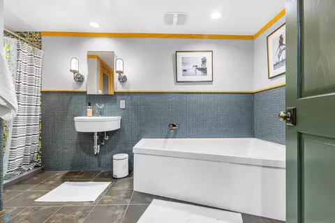 Bath - 1122 7th St S, Fargo, ND 58103 photo 6 of 7