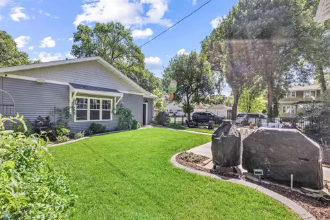 Exterior - 1122 7th St S, Fargo, ND 58103 photo 8 of 9