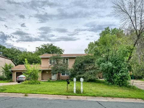 13104 Grand Ave, Burnsville, MN 55337