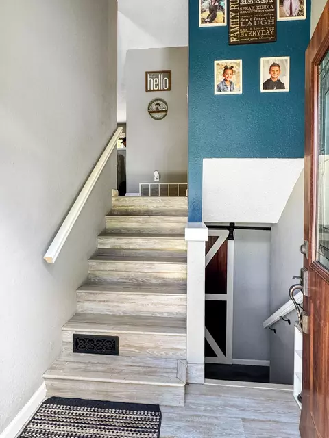 Entry Way - 409 7th St, Balaton, MN 56115 photo 1 of 1