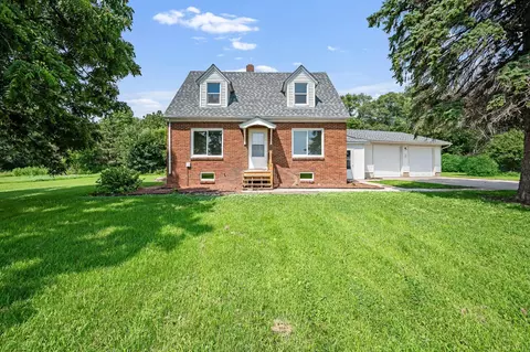 37347 240th St, Clements, MN 56224