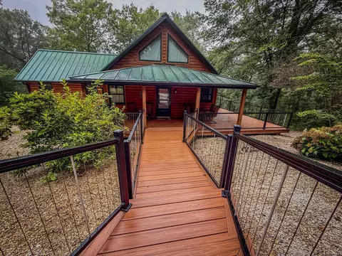 2740 Christianson Hill Rd, Houston, MN 55943