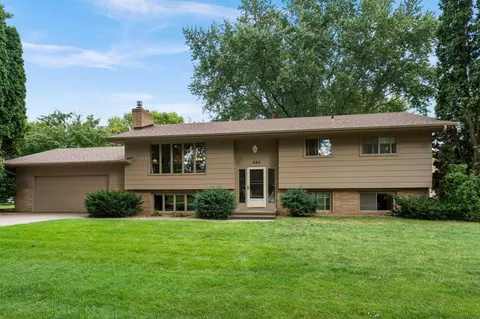 444 Maple Dell Rd, Cambridge, MN 55008