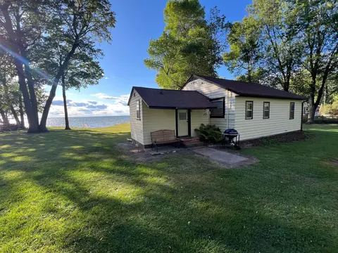 20677 326th Pl, Isle, MN 56342